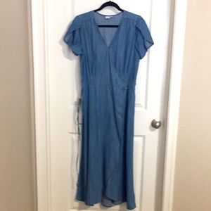GAP Chambray Adjustable Wrap dress size M tall
